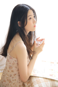 女保险公司推销员5